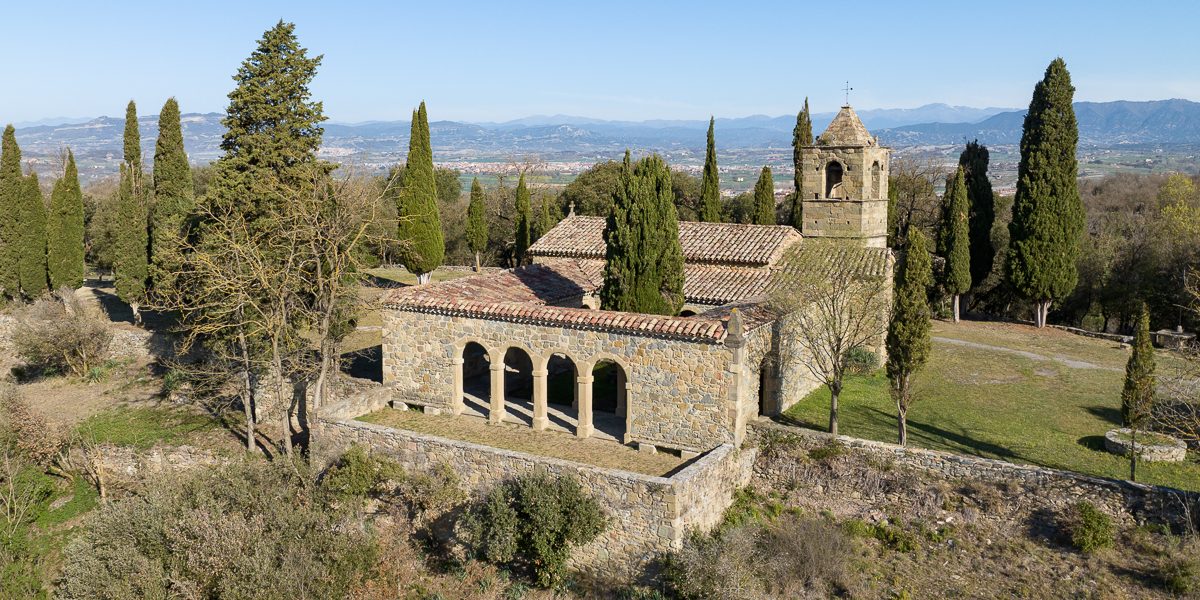 ESGLÉSIES I ERMITES: Santa Magdalena de Conangle, a Les Masies de Roda – La Vall del Ges i el Bisaura